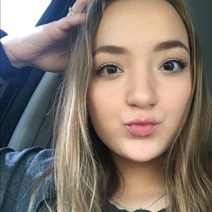 Meet your Posher, Arika